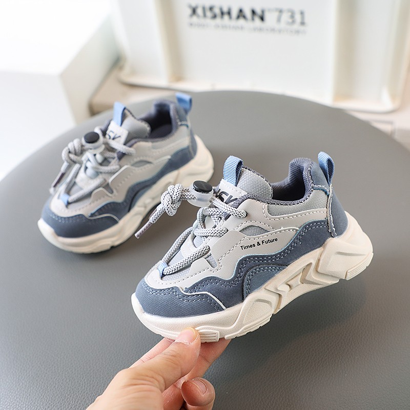 Sepatu olahraga anak laki-laki - Sports Equipment For Schools ulasan dan harga