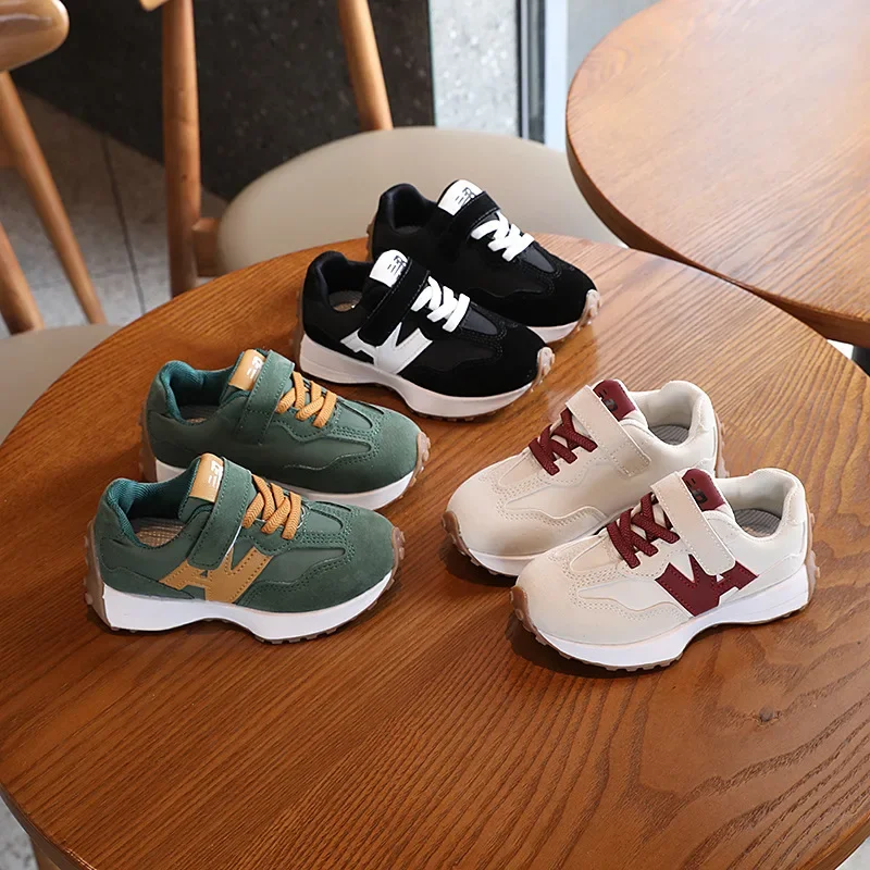 Sepatu basket anak-anak, sneak - Sports Equipment For Schools ulasan dan harga